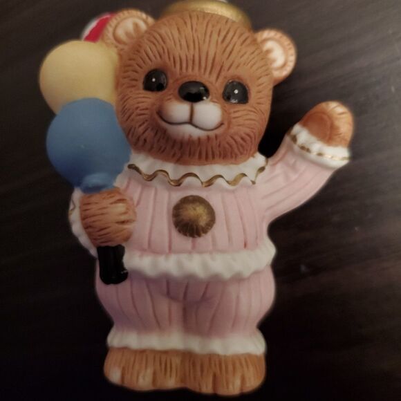 Bear Figurines  - Picture 5 of 7